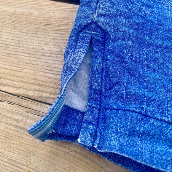 Tommy Bahama “Hawaii” Beach Scene Shirt - Size M - Picture 4 of 9